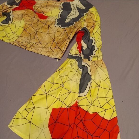 Shou Lai brand Halter Top - Size: Large (0396) - Picture 4 of 12